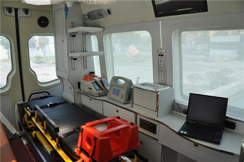抚顺救护车内部
